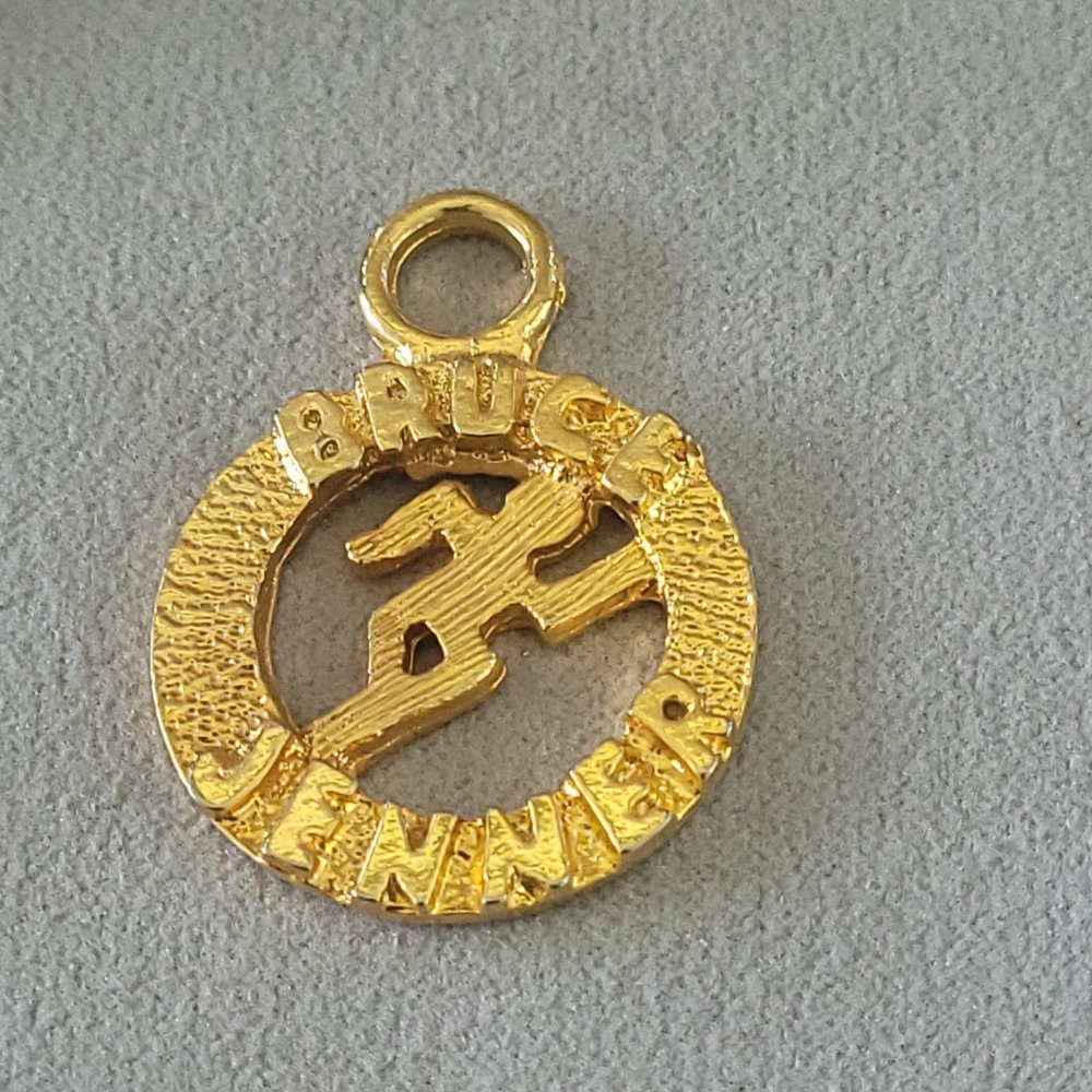 Vintage 1970s Bruce Jenner Olympic Decathlon Runner Gold Tone Charm 1in
